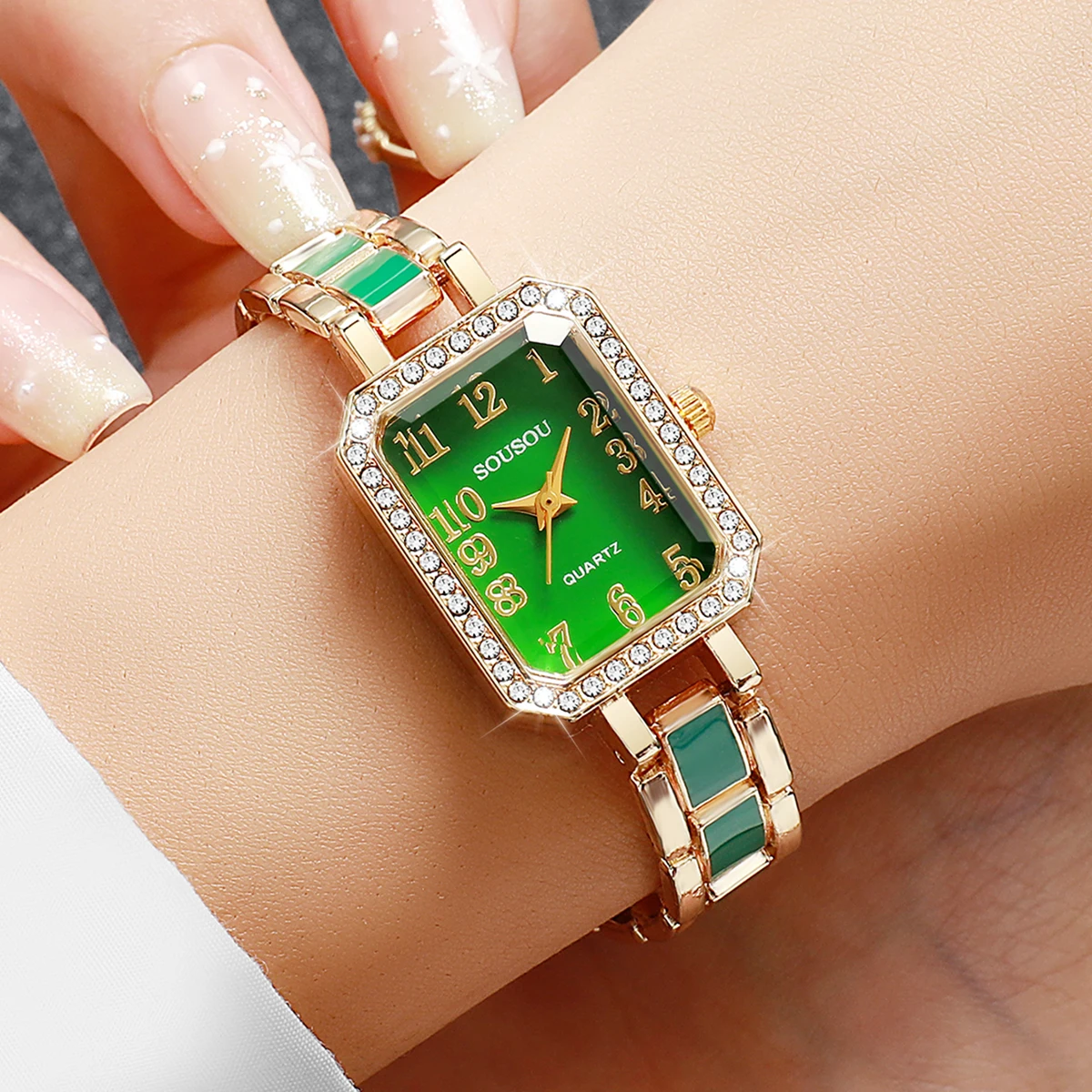 Fashion Square Women Quartz Watch Rhinestone Gold Metal Bracelet Women's Dress Wrist Watches Relogio Feminino（Without Box）