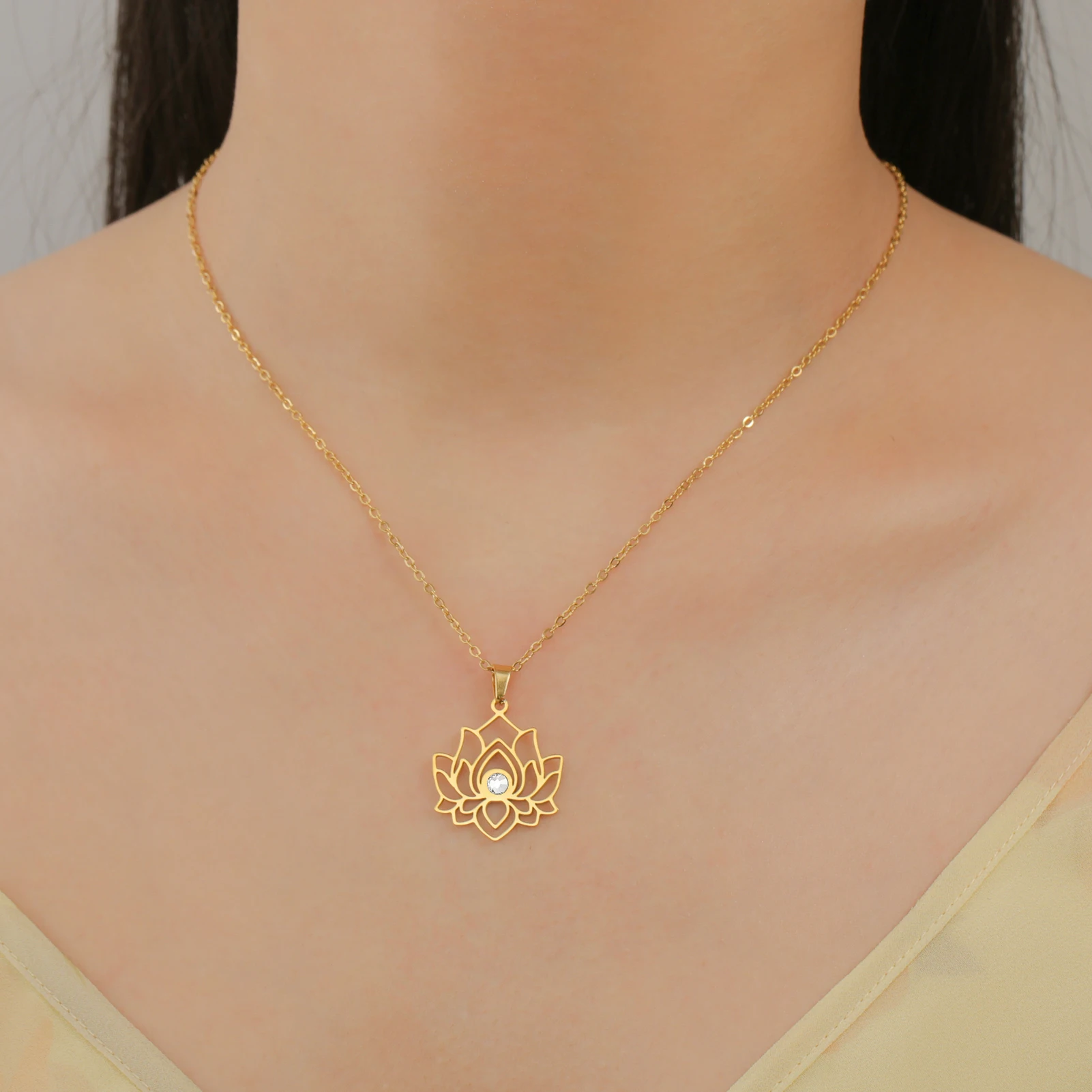 Skyrim Lotus Flower Necklace Women Stainless Steel Clear Zircon Pendant Neck Chain Yoga Chakra Buddhism Jewelry Christmas Gifts