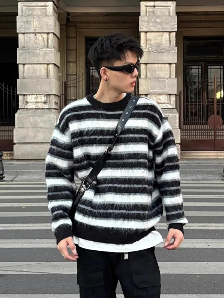 

Soft Mouton Men's round Ne Knitted Sweater Stripe Color Blo Winter Casual Lazy Sle Inner Wear Faion Boyhood