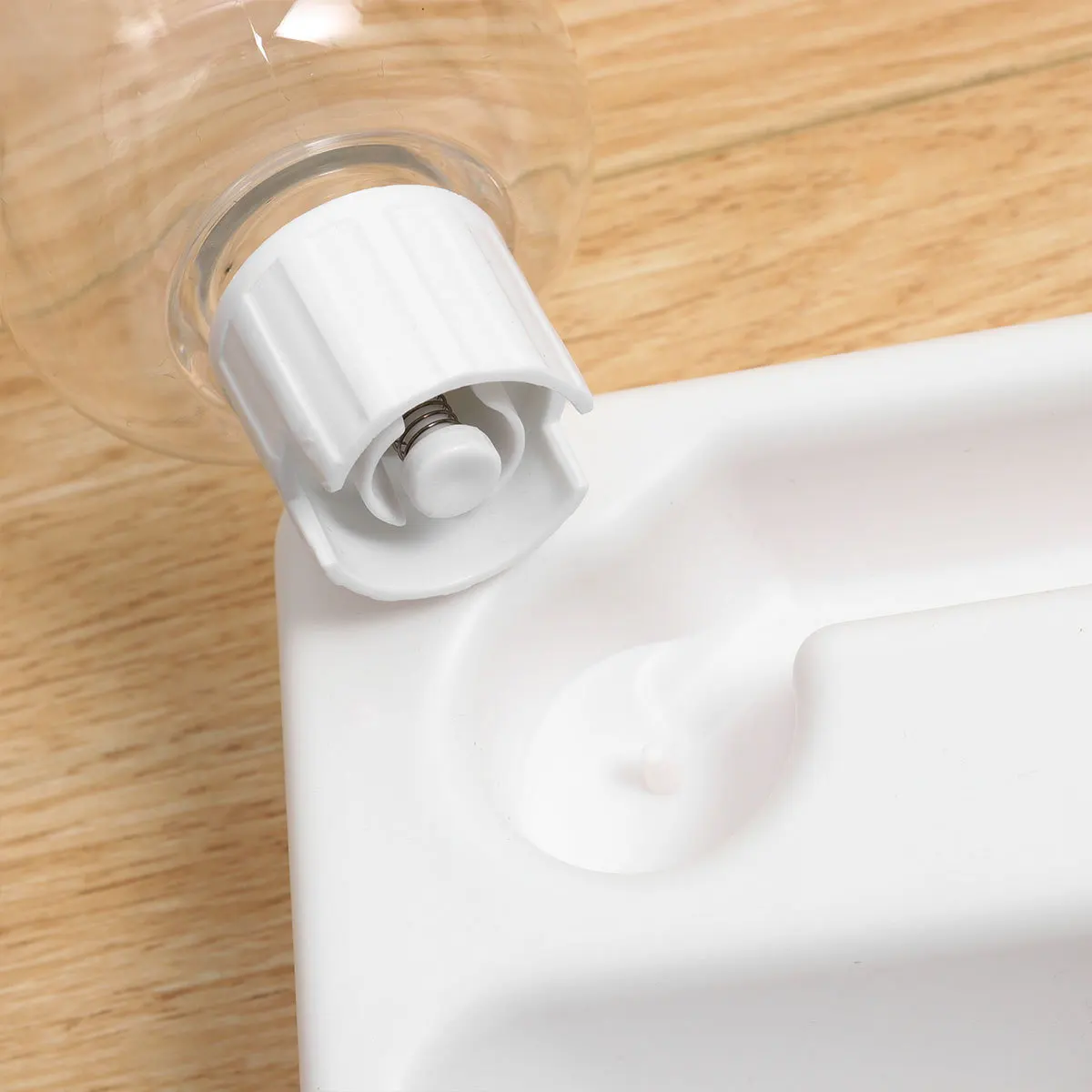 

500Ml Automatic Water Dispenser For Double Bowl Detachable Nozzle Anti-Slip Cat Dog Feeder Thickened Plastic Pet