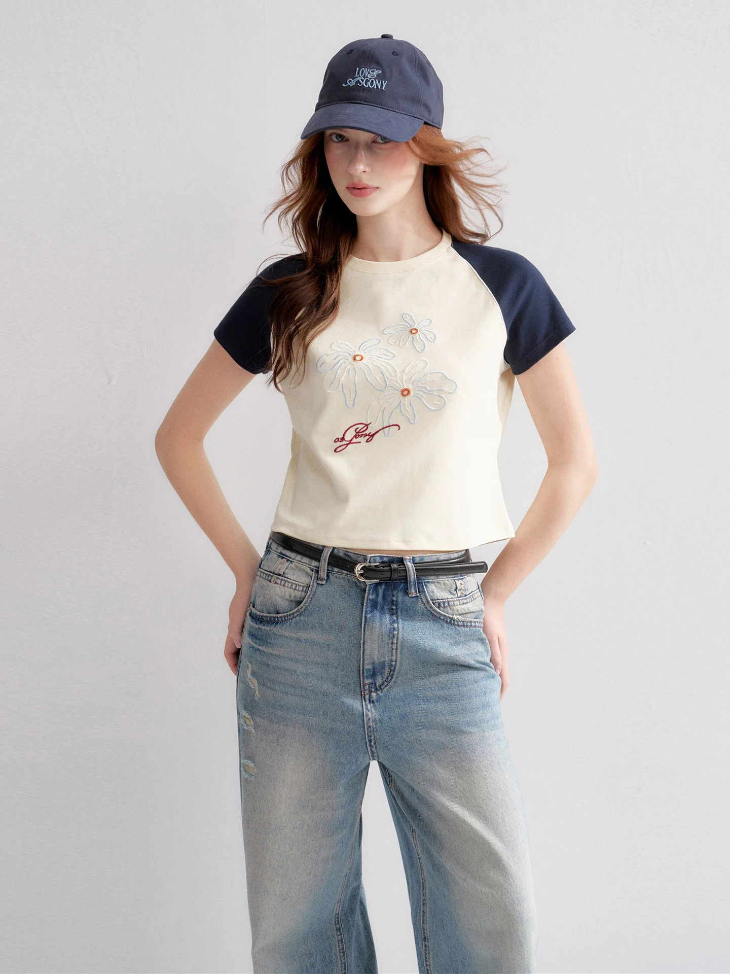 AsGony Embroidered Floral Short Sleeve T-Shirt American Retro Casual Short Style Women's Fashion Summer Top Love Asgony
