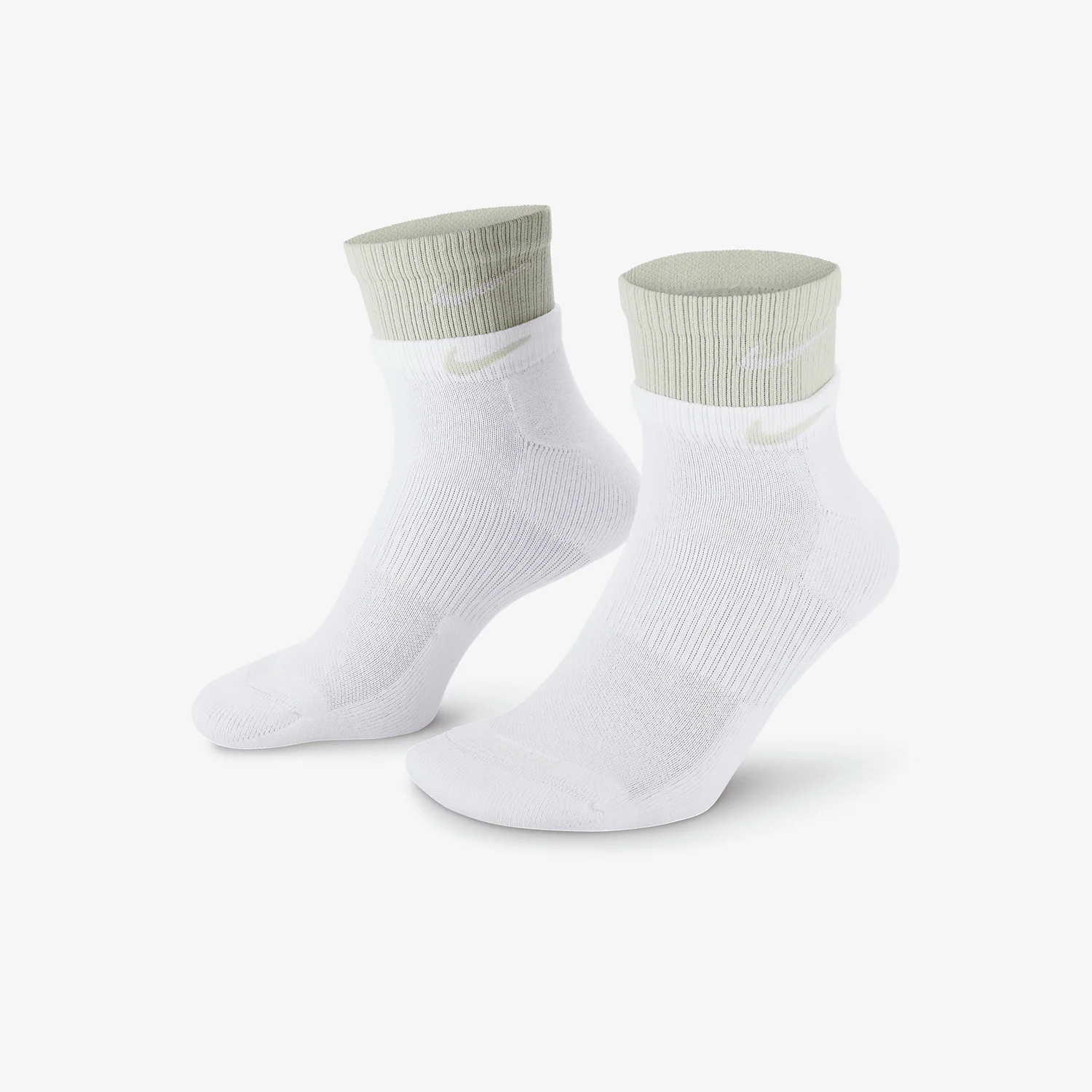

Nike Authentic Everyday Plus Men's and Women's Comfort Socks, Pair DH4058-105