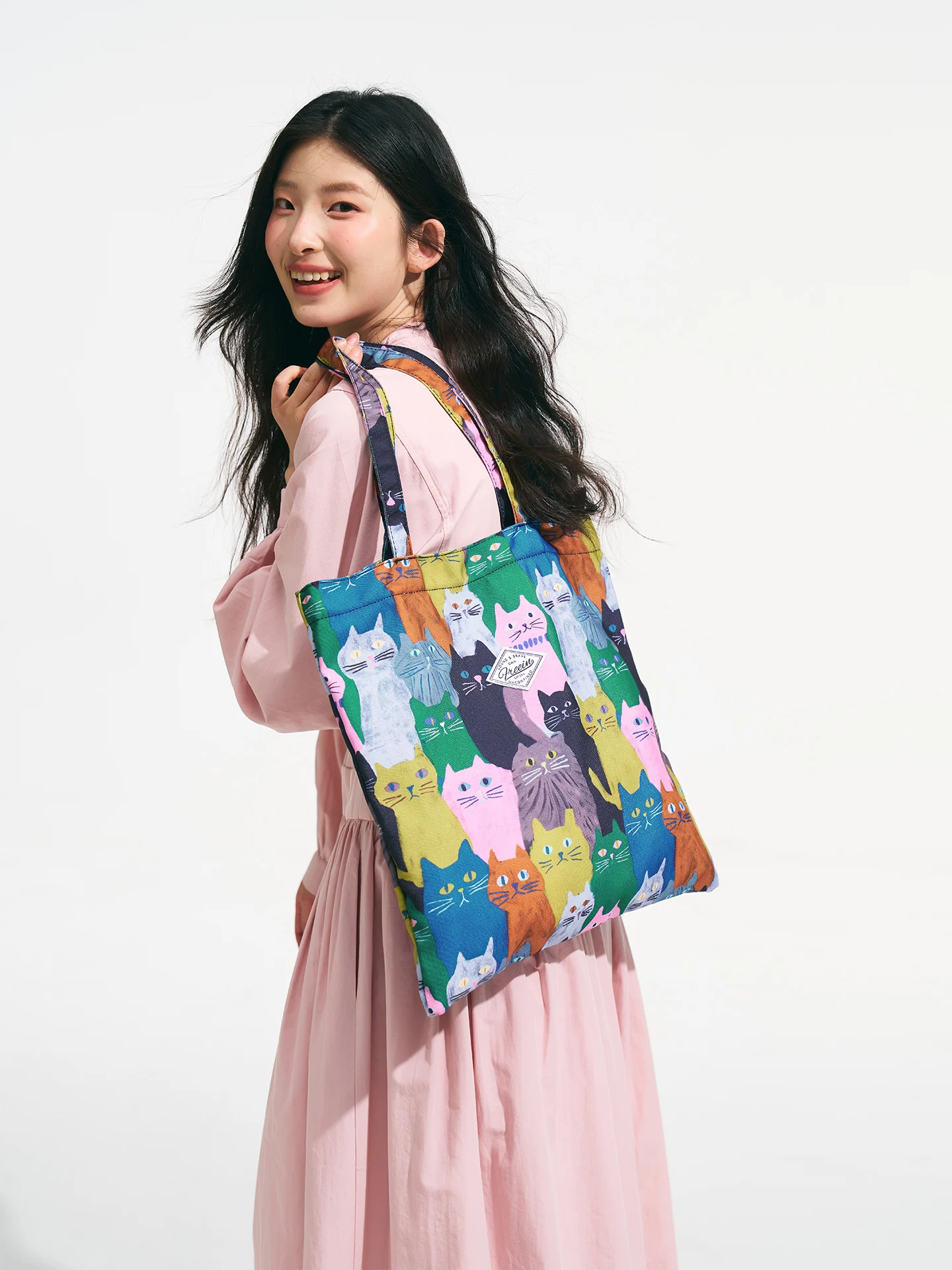 

Freein Original Design Large Capacity Canvas Tote Bag Artistic Shoulder Bag Commuter Trendy Bag Fashionable Canvas Bag