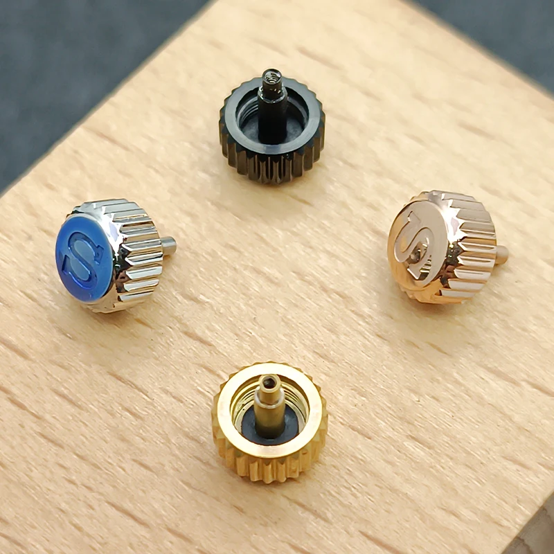 

Подходит для часов с механизмом NH35/NH36, водонепроницаемая коронка, различные инструменты для ремонта, высококачественная коронка.