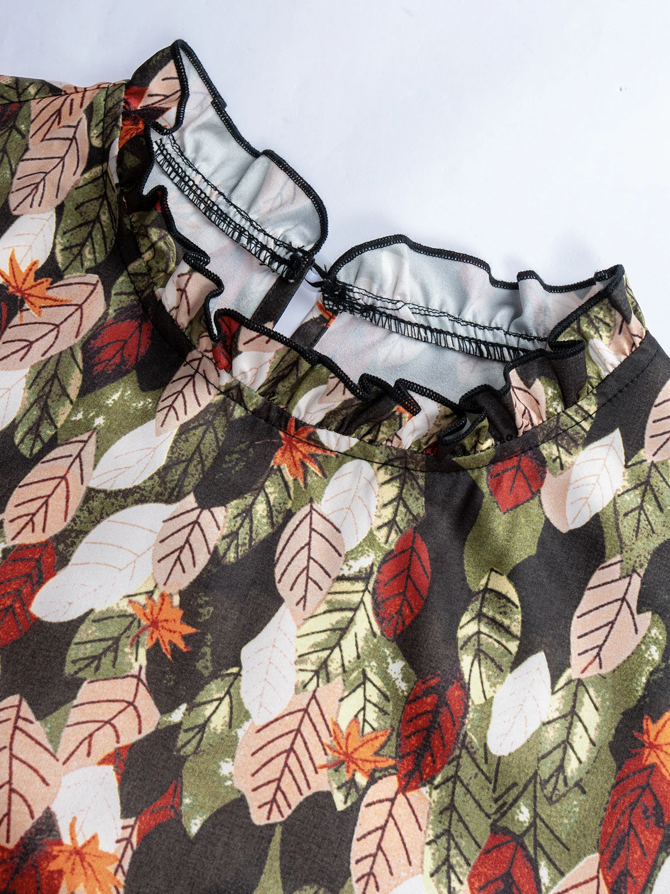 Autunno Inverno nuove signore moda retrò stampa foglia manica a palloncino camicetta pendolarismo quotidiano camicia versatile casual colletto con volant