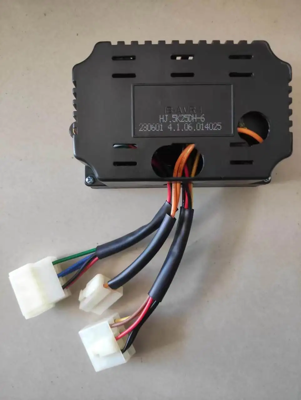 HJ.5K25DH-6 HANJING AVR AUTOMATIC VOLTAGE REGULATOR THREE PLUGS 14 WIRES WELDING AND GENRATOR DUAL USE PART