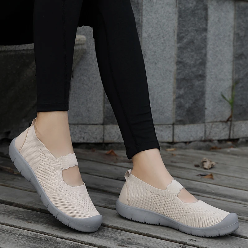 Women Elastic Fabric Soft Sole Walking Outdoor Anti Slip Comfortable Cover Wearing Casual Shoes Breathable Vulcanized Shoes