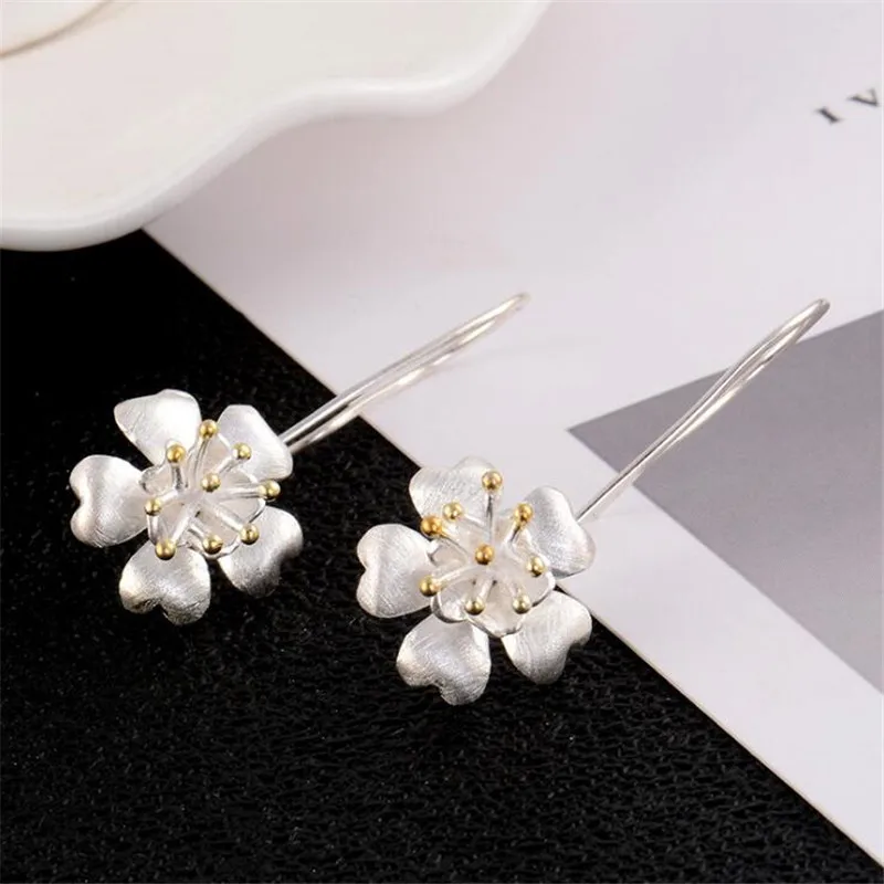 Nouvelle Mode Style National Cinq Fleurs Raffinées Boucles d'Oreilles en Argent Sterling 925 Tempérament Littéraire E122