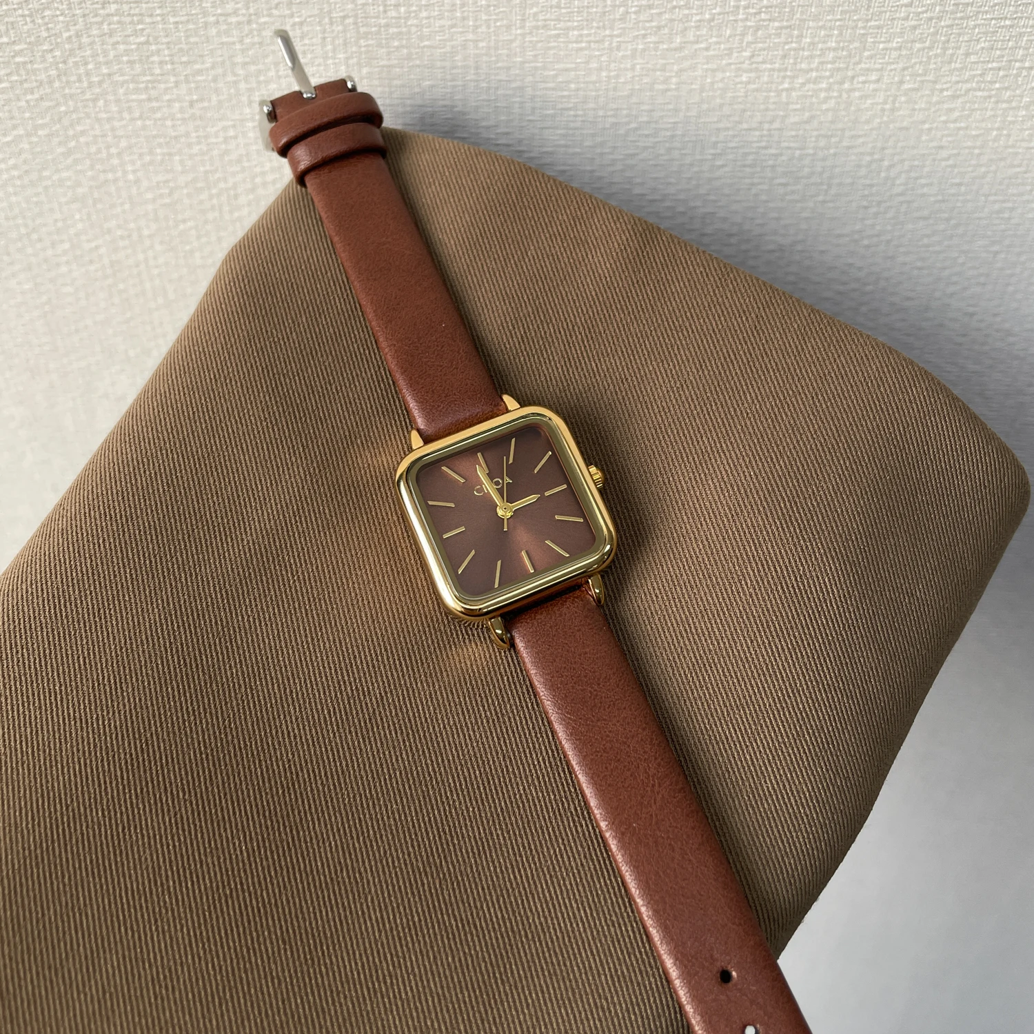 

Burgundy Watch New 2026 Style Small And Exquisite, Elegant Women'S Wristwatch, Trendy Women'S Watch, Women'S Wristwatch.