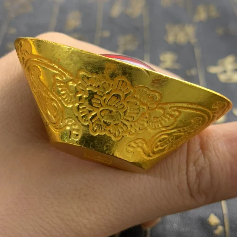 Gilt Inlaid Red Gem Rare Ingot Pattern Carving Collectible Ornament