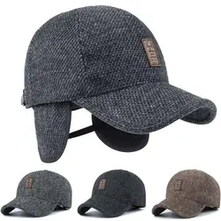 Gorra de béisbol gruesa con orejeras cálidas para exteriores