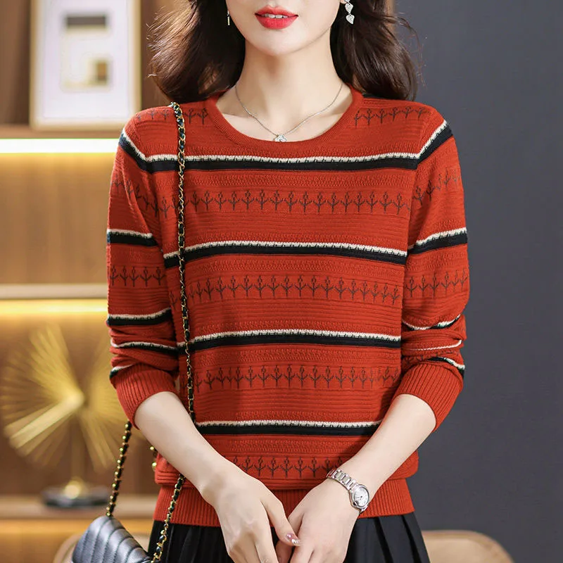 Autumn Fashion Simple Commuting Round Neck Stripe Loose and Versatile, Reduced Age Middle Aged Mom\'s Knitted Long Sleeve Sweater