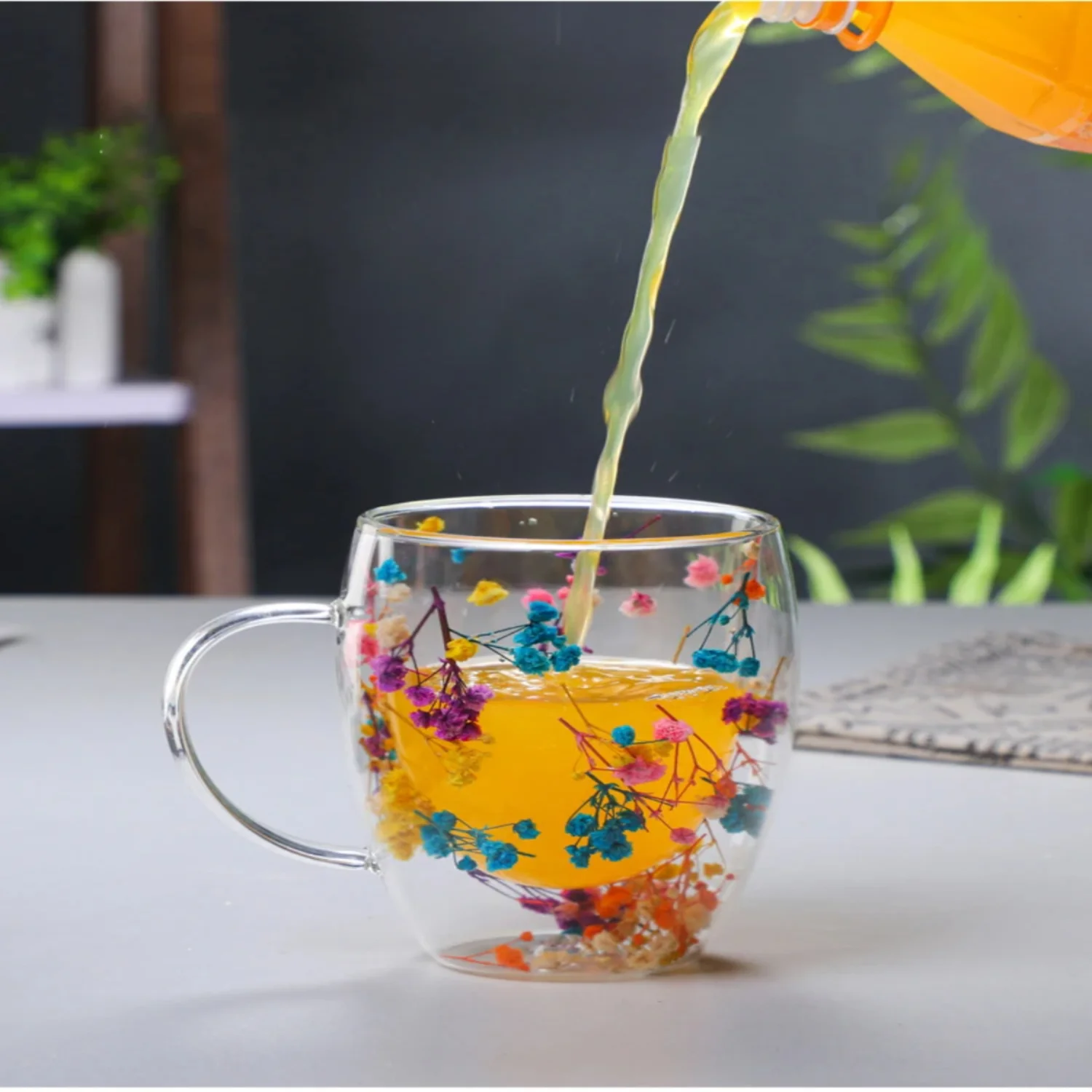 Taza de cristal de doble pared con relleno de flores secas, tazas de té y café resistentes al calor, taza de leche Espresso, regalo creativo, 1/2/4 Uds.