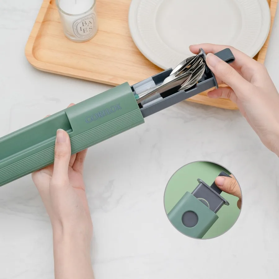 مجموعة أدوات السفر 4 قطعة من الفولاذ المقاوم للصدأ أدوات المائدة القابلة لإعادة الاستخدام أدوات المائدة المحمولة الفضيات صندوق Luh للتخييم والمكتب ملعقة شوكة Ilude K #4