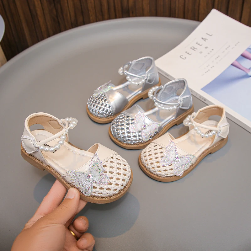 

Toddler Ankle Beaded Strap Sandals with Shiny Butterfly 2026 New Summer Kids Braided Sandals Non-slip Simple Princess Wedding