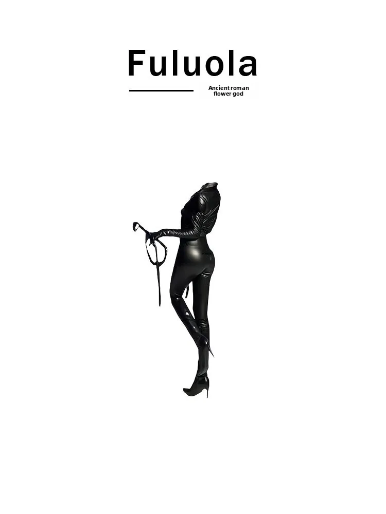 

Новый комбинезон Fuluola2025 из черной искусственной кожи с высокой талией, сексуальные укороченные брюки в уличном стиле с низкой посадкой для модных женщин