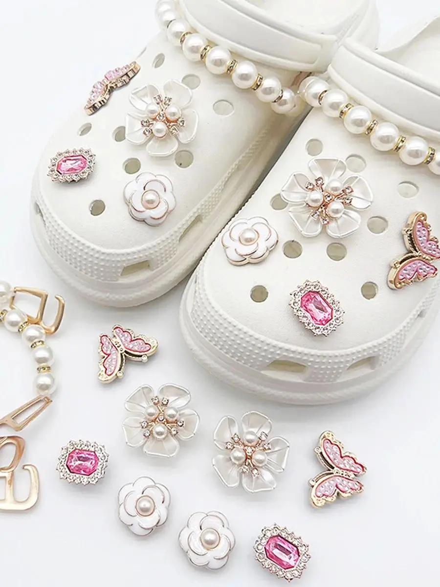 Série combinée de breloques pour chaussures DIY pour Crocs, chaînes de chaussures en perles et décorations de chaussures (50 pièces) Ensemble d'accessoires pour chaussures