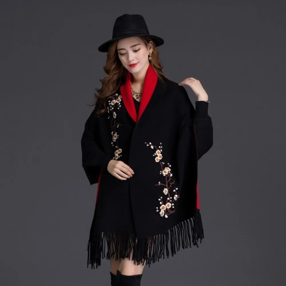 Thick Knitted Floral Embroidered Poncho Two-Tone Core-Spun Yarn Fringe Cape Coat With Sleeves Tassel Warm Outerwear Wrap