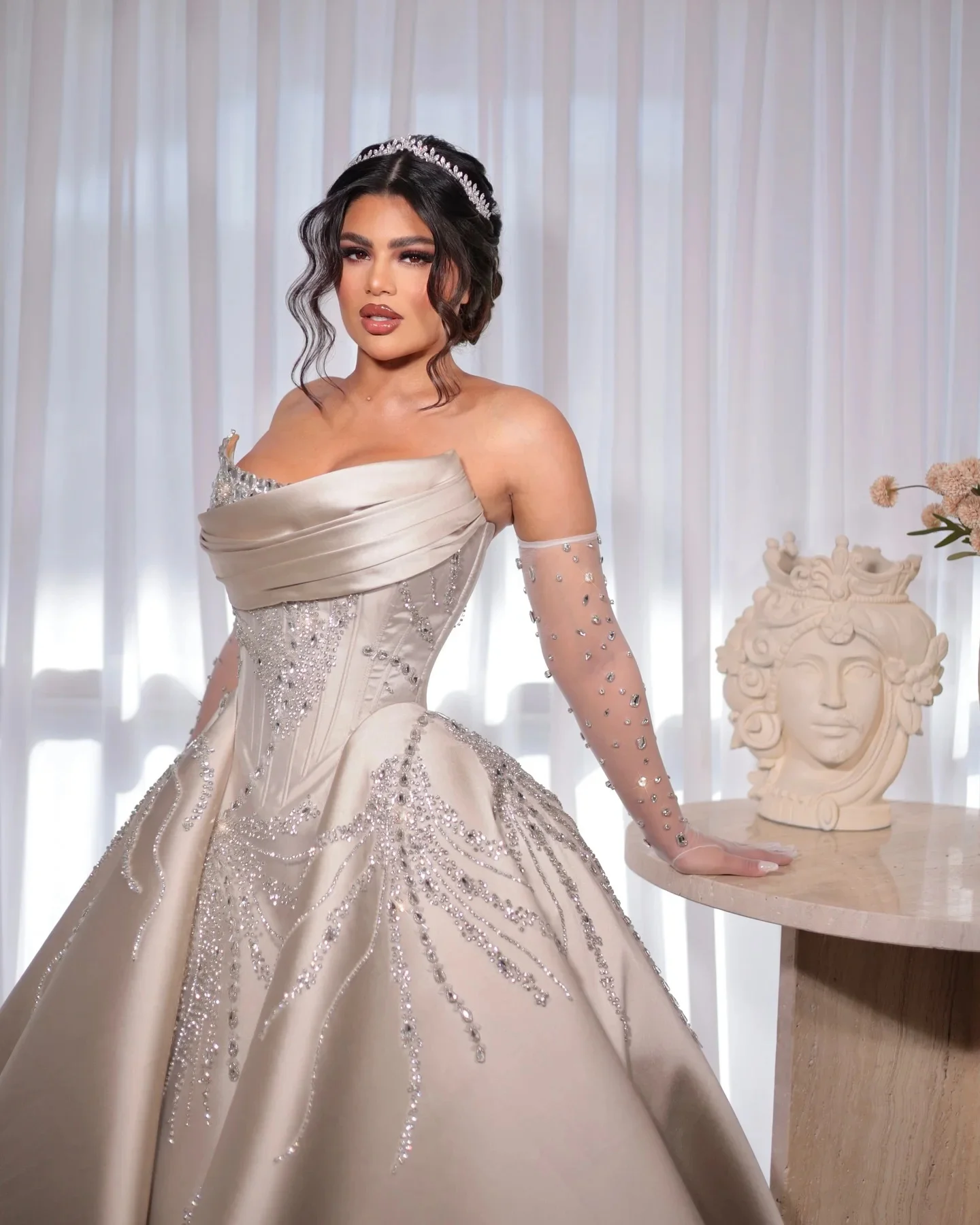 Precioso vestido de novia sin tirantes, vestido de novia de lujo con apliques de cuentas, vestidos de novia árabes con lentejuelas de cristal, vestido de novia