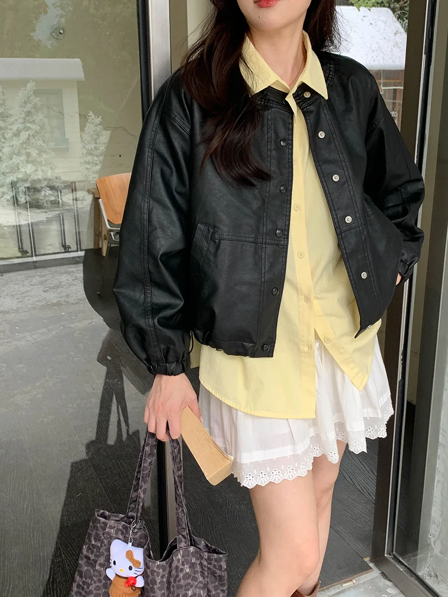 

Зима 2025 года, новая повседневная простая свободная куртка из искусственной кожи с круглым вырезом, женское пальто с длинными рукавами