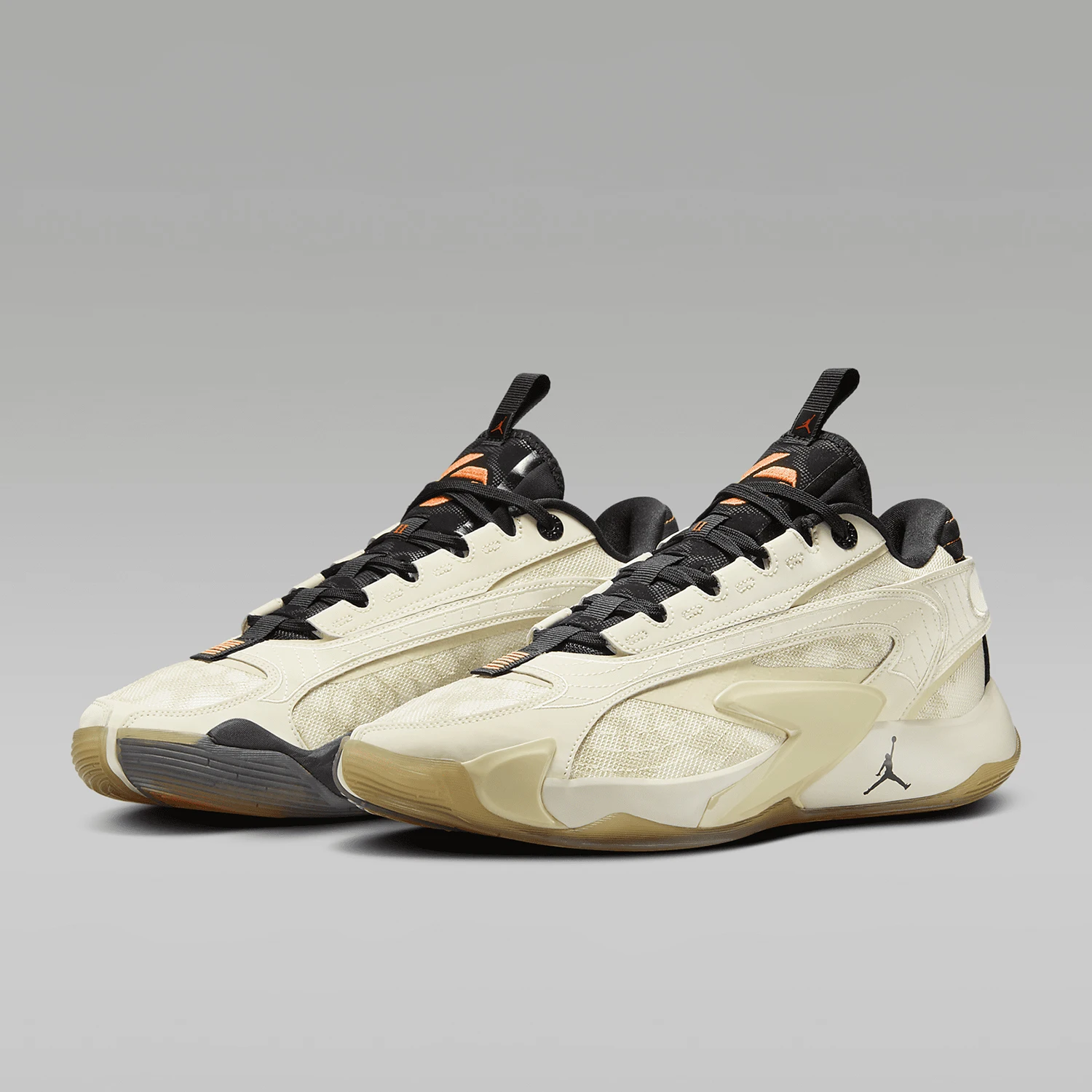 حذاء كرة السلة الأصلي JORDAN LUKA 2 PF للرجال من Nike DX9012-100