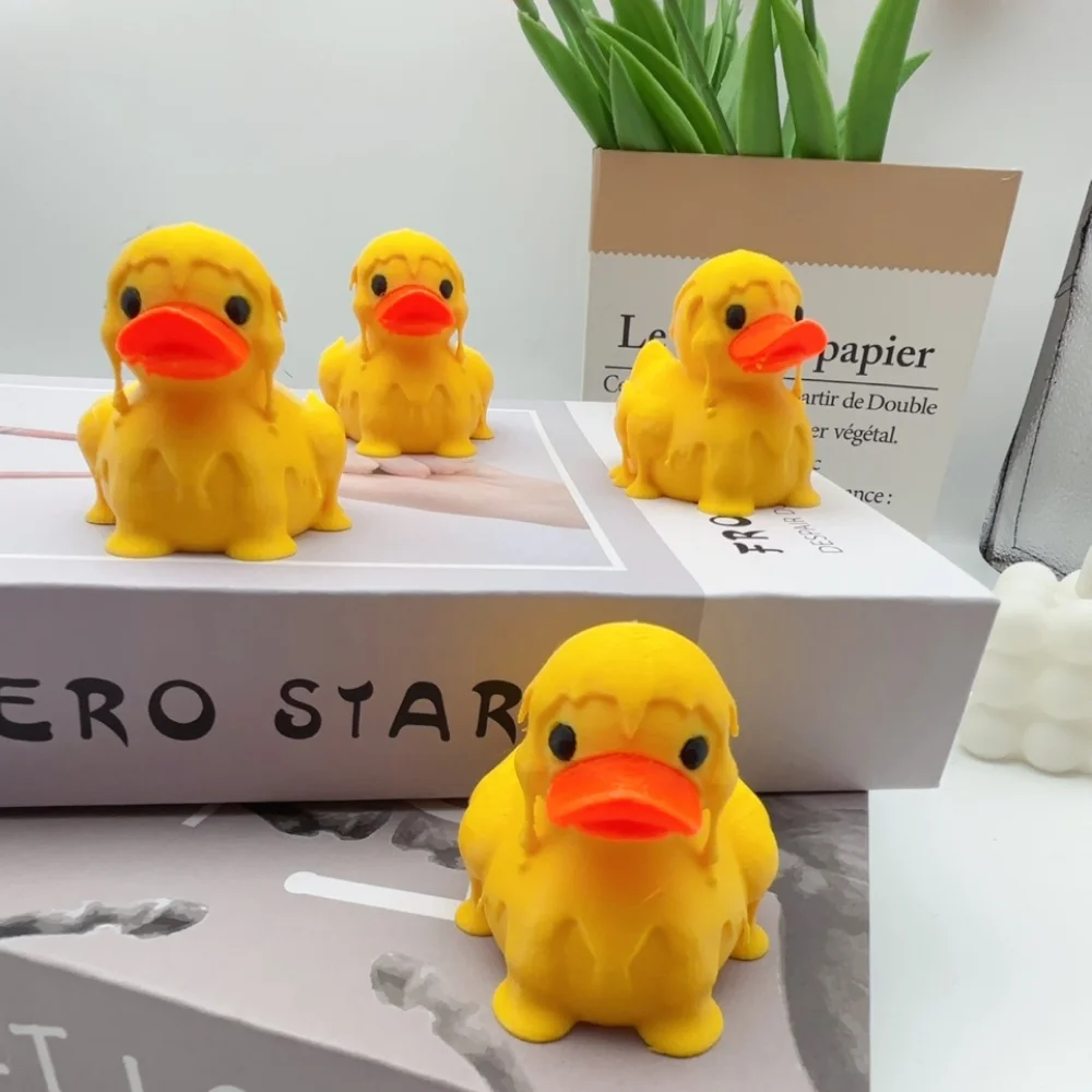 3D Printing Fun Melted Duck Ornaments, Humorous Small Items, Used for Home Decorations, Garden and Car Statue Ornaments