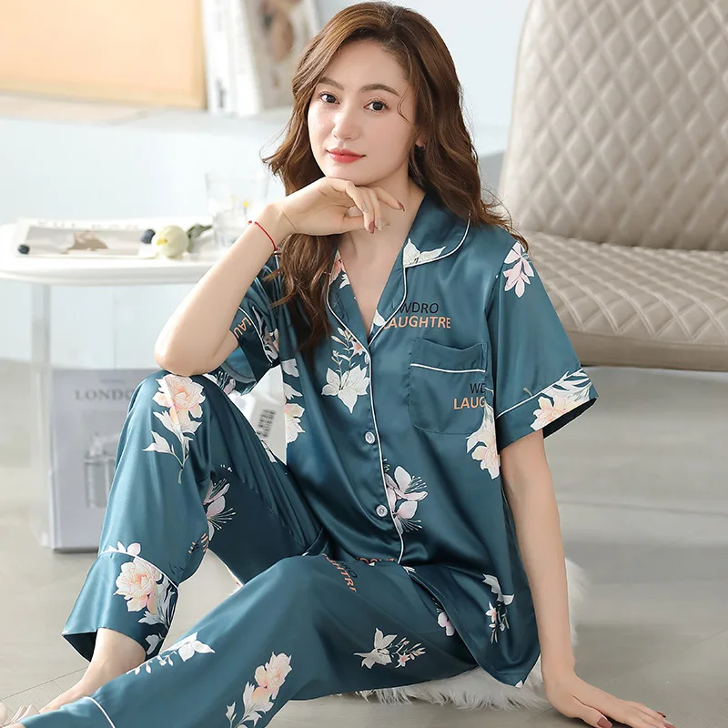 

Summer Women's Thin Ice Silk Pajamas Flip Collar Short Sleeve Cardigan Pants Oversized Loose Home Clothing Set Luxury Sleepwear