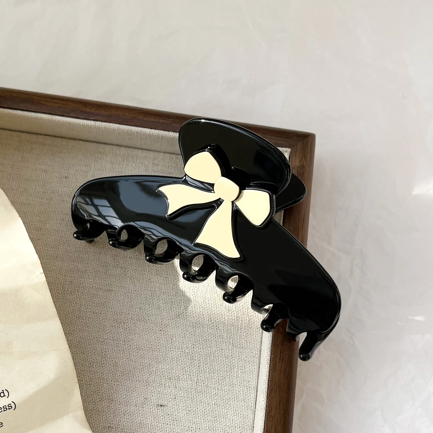 

Dowell Simple Solid-color Acetic Acid Shark Clip Double-layer Bow Hair Clip