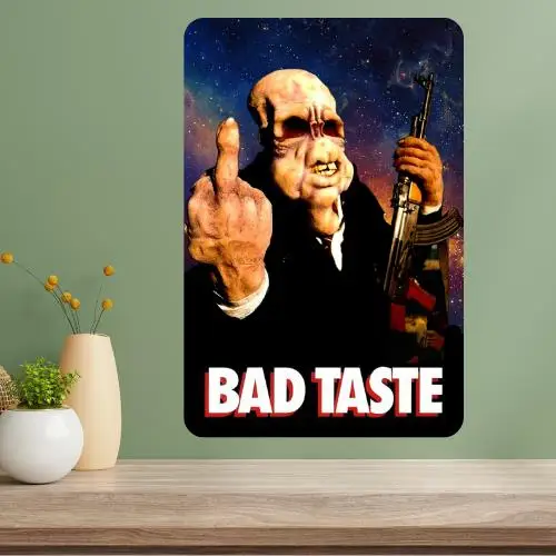 Letrero Metálico de la Película Clásica Bad Taste