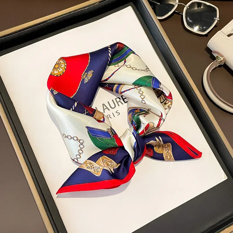 

100% Mulberry Silk Square Scarf Vintage European Carriage & Chain Print Pink Elegant Luxury Silk Neck/Head Wrap Women's Fashion