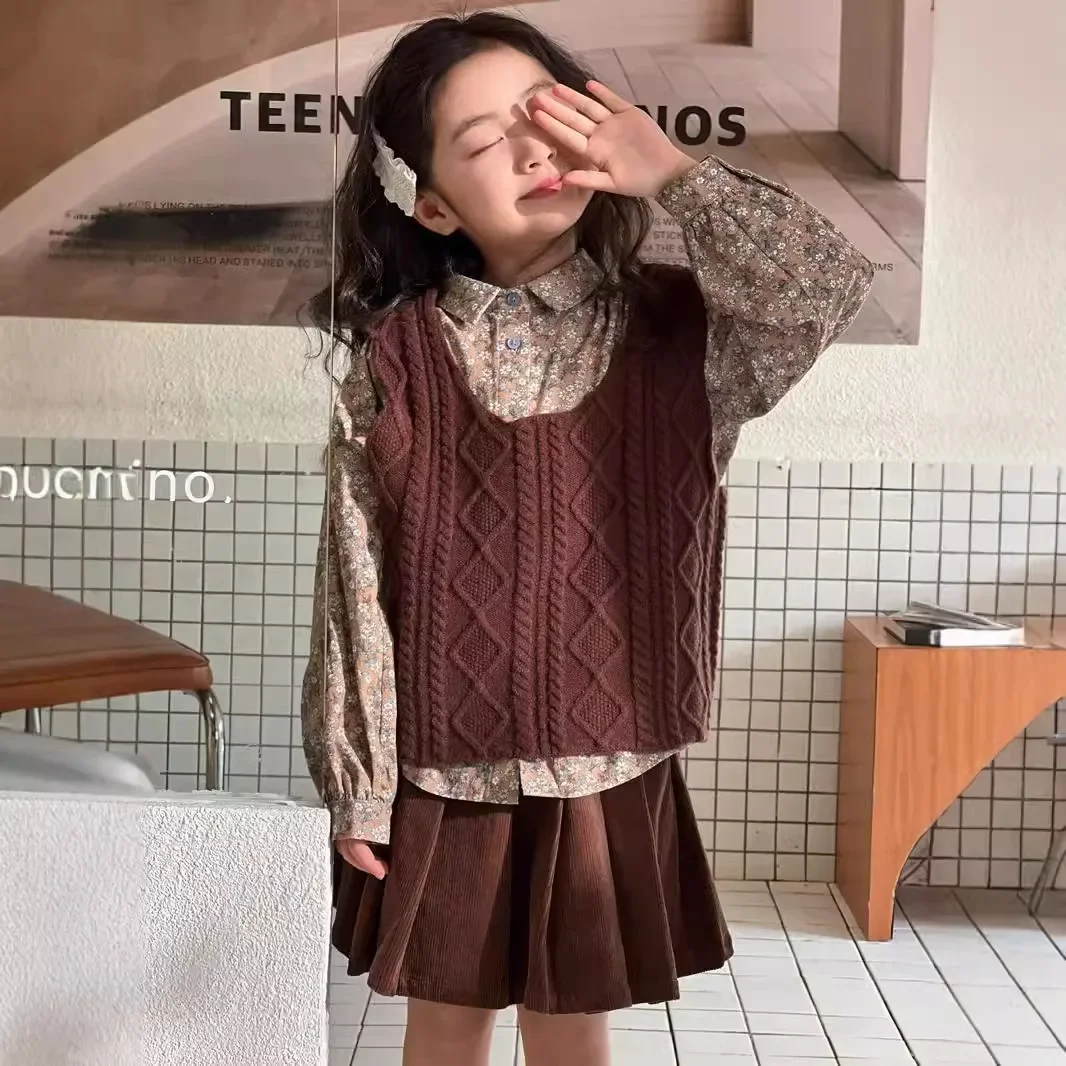 

Girls Suits Autumn Set 2024 New Children Knitted Waistcoat Western Style Autumn Dress Children Floral Shirt Two-piece Set