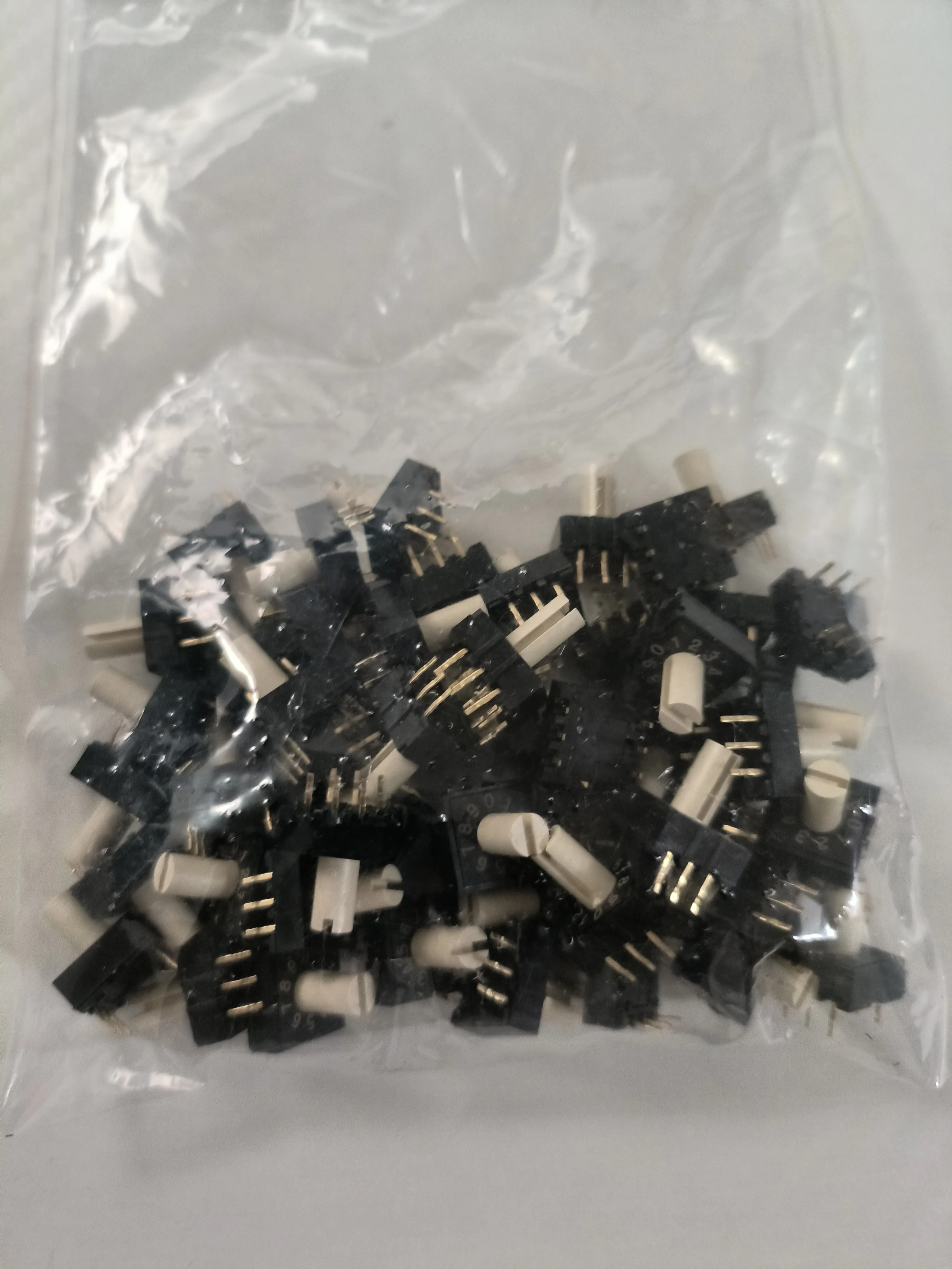 YYT 5PCS 10-Position Rotary DIP Switch with Knob 3.3mm Pitch SMD Type RH3HAF-10R-V-B for Electronics Components Market