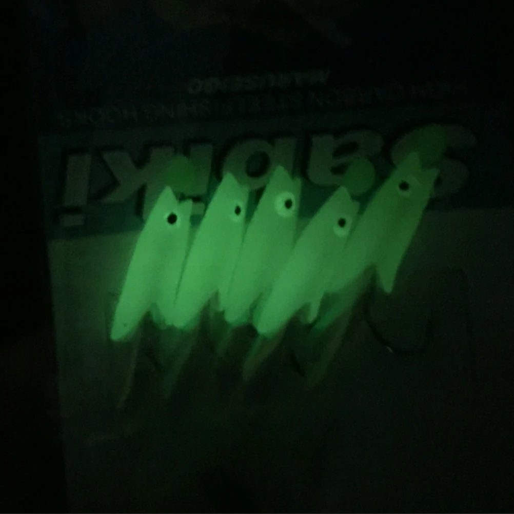 

Luminous Fishing Hook Fish Shaped Carbon Steel Rust Proof Sea Bass Mackerel Lure Treble Bait String Fishing Wire
