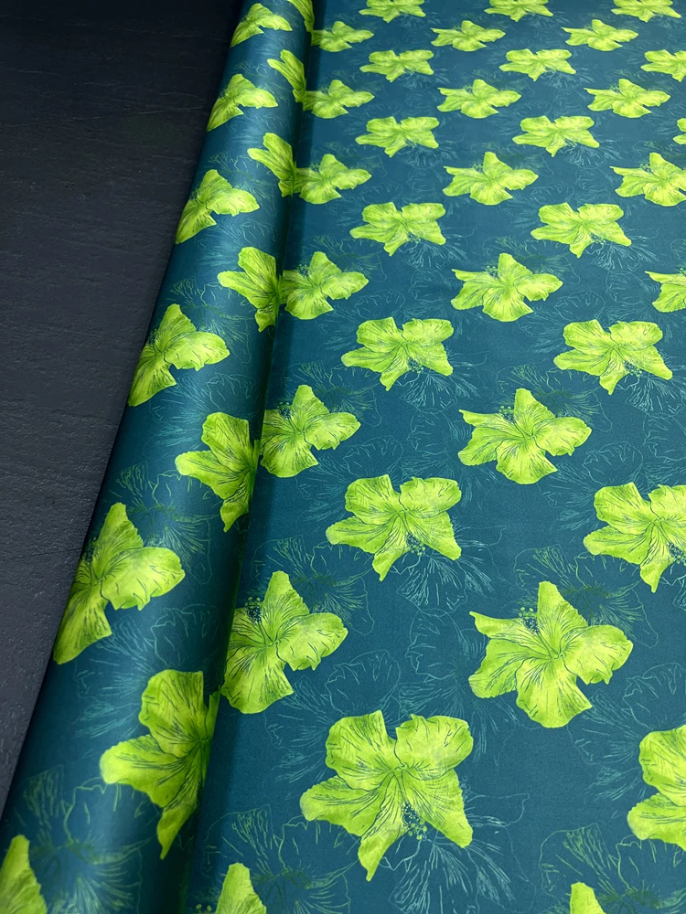 Green Lily Natural Fabric Stretch Satin For Dress 93% MulberrySilk 7% Spandex 19 Momme