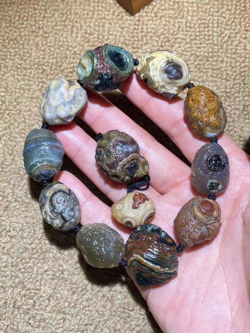 1pcs/lot Natural Strange Stone Collection Rough Stone Bracelet Men's Women's Styles Guardian of Peace and Health fantasy crystal