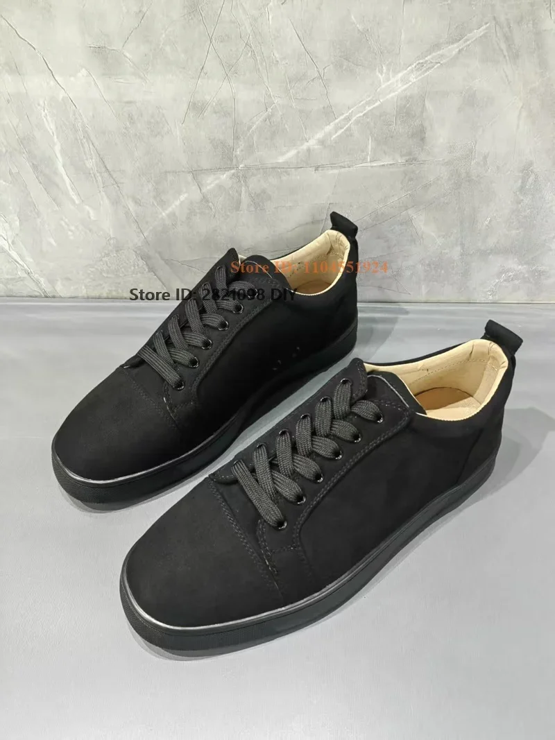 Prägnante graue Wildleder-Schnürschuhe, Unisex, für Herren und Damen, niedrig geschnitten, gemischte Farben, Outdoor-Freizeitschuhe, Skateboard-Flats-Schuhe