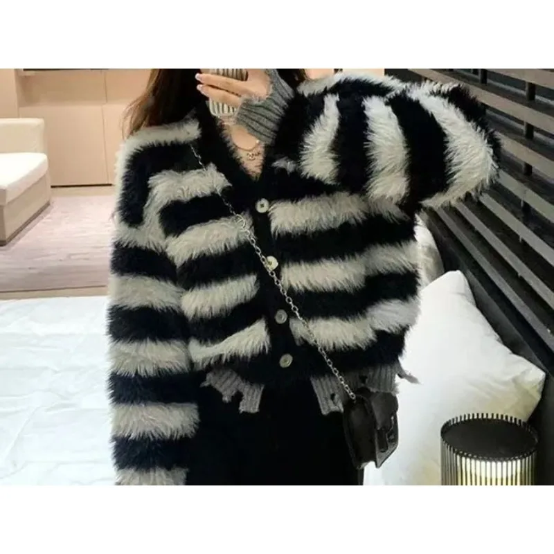 Spring and Autumn Striped Sweater Thickened Knitted Sweater Cardigan Top Short