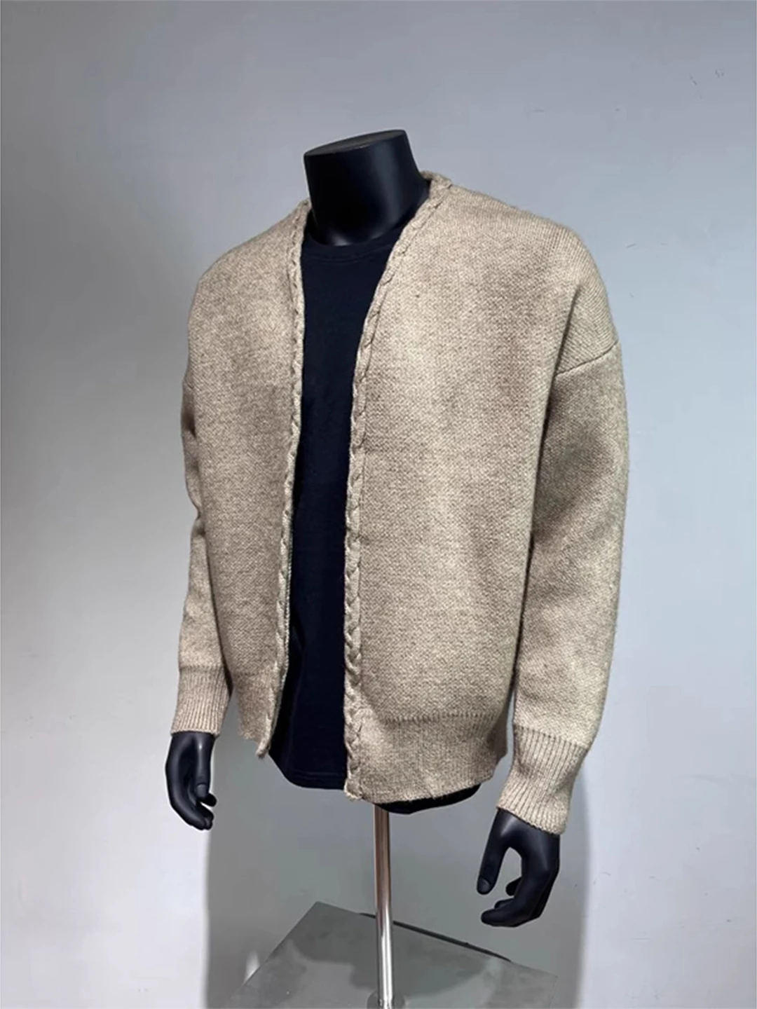 

American Retro Khaki Woven Chain Knitted Sweater Jaet Street Sle Casual Sweater Polyester Fiber Loose Fit Winter Outerwear