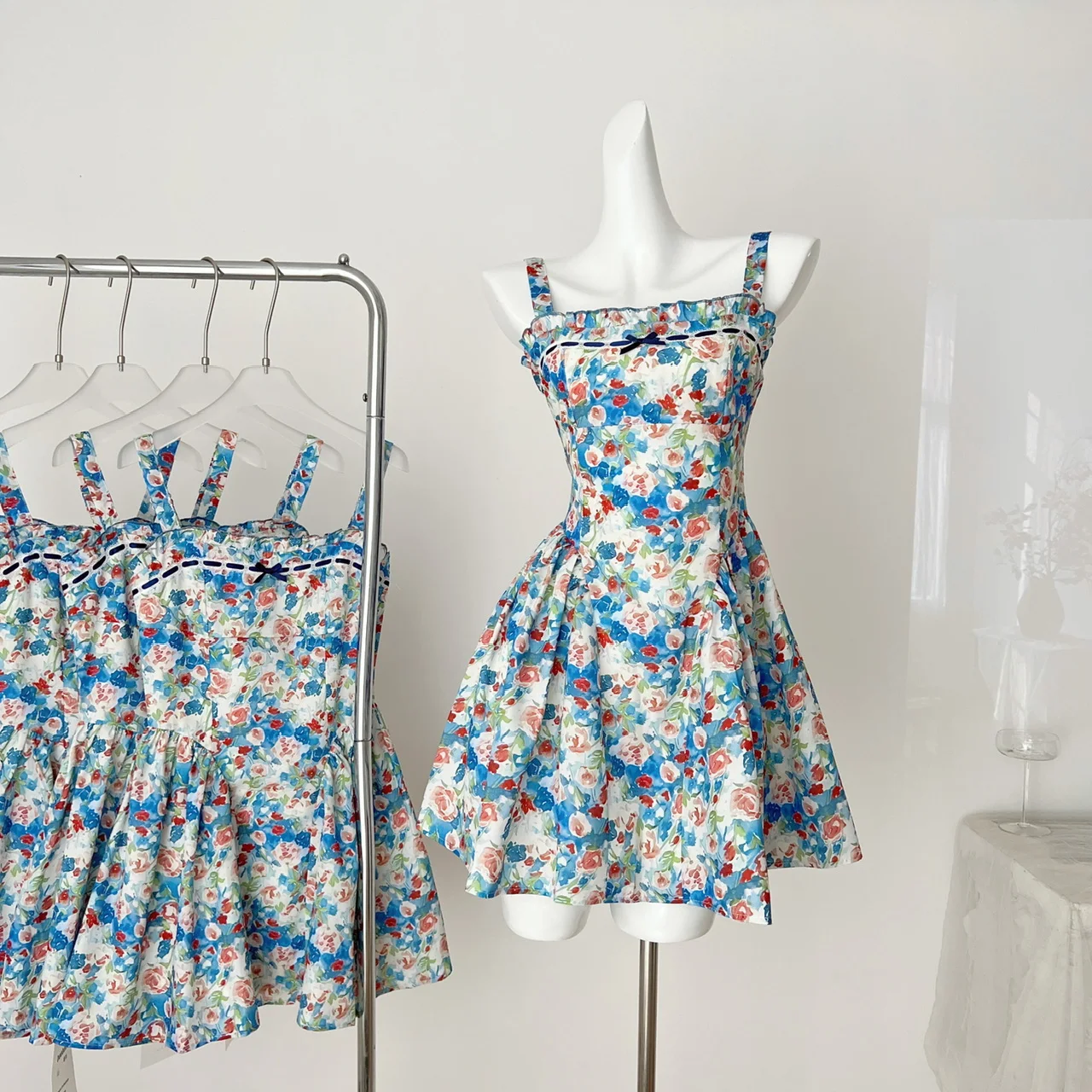 

2025 Summer New Floral Print Sleeveless Dress Women's Slim Fit Short Mini Dress Rose Strapless Sundress