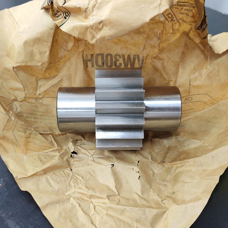 

Transmission Pump Drive Gear 1335103 Original CAT Oil Pump Gear for R1300