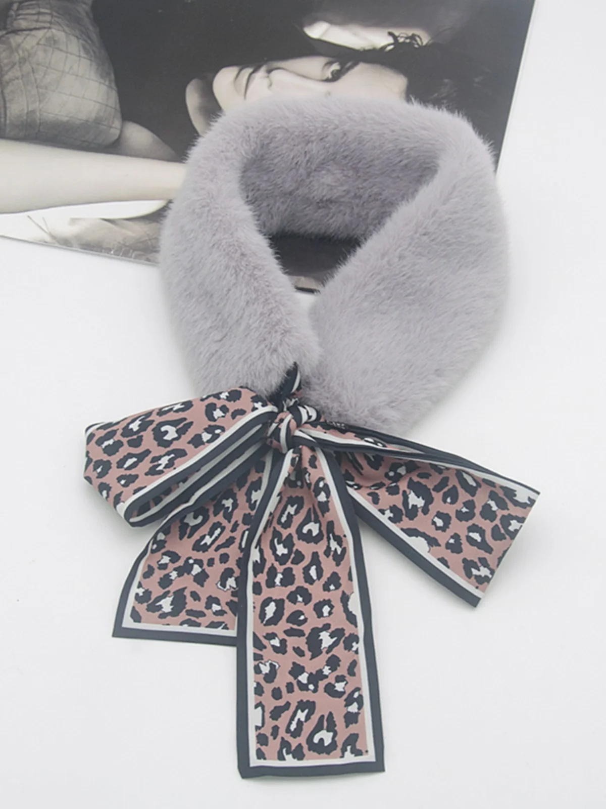 Faux Fur Scarf , Korean Style Winter Leopard Print Scarf with Bow Tie  Faux Fur Collar, Neck Warmer Scarf