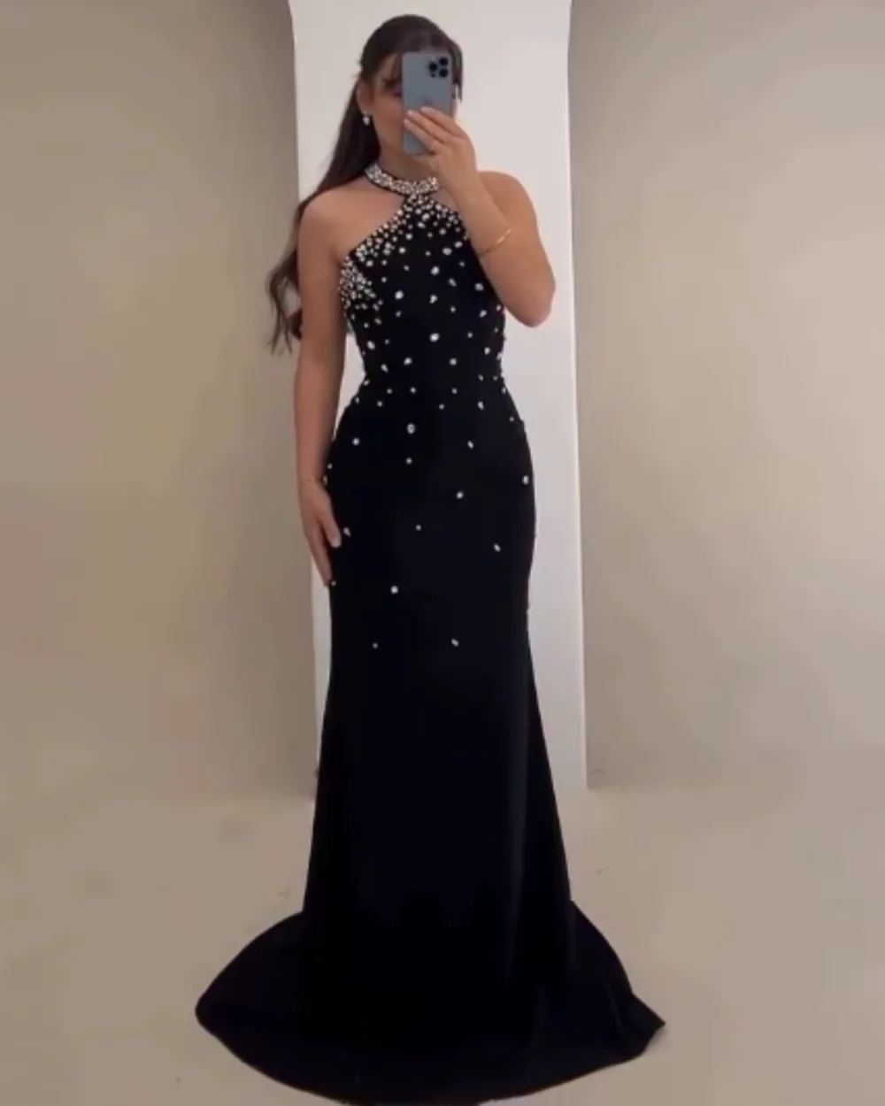 

Customized Modern Style Matching Jersey Rhinestone Pleat Straight Halter Long Dresses Bespoke Occasion Dresses Classic Fashion