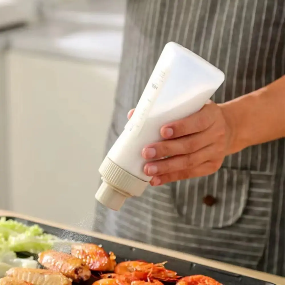 New 250/350ML Seasoning Bottle Clear Moisture-proof BBQ Powder Bottle with Scale Salt Pepper Shakers Kitchen Tools