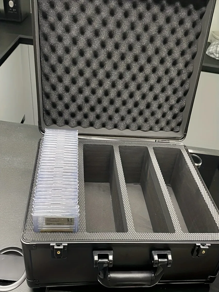 Scatola porta carte a 4 slot Custodia porta carte collezionabili per PSA BGS Porta carte sportivo classificato Custodia per carte da baseball Custodia per lastre Organizer