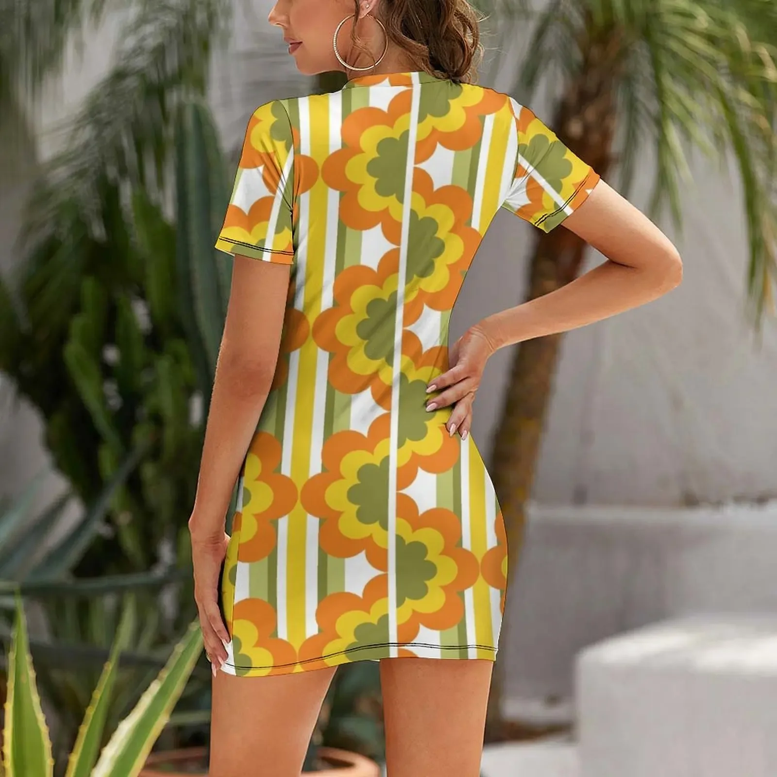 1970's Pattern / Retro 70s Vintage Seventies style Short-Sleeved Dress women's luxury party dress Dress