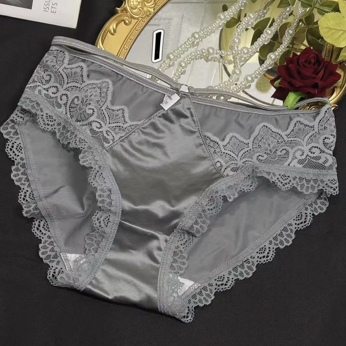 Ropa interior sexy de encaje negro para mujer, pantalones triangulares huecos sexys de satén