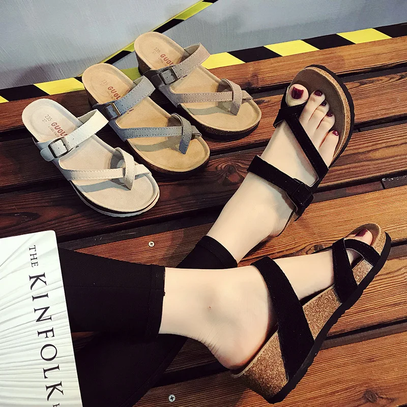 Summer Women's Slope Heeled Cork Slippers Thick Soled Women's Clip on Beach Sandals Fashionable Women's Shoes