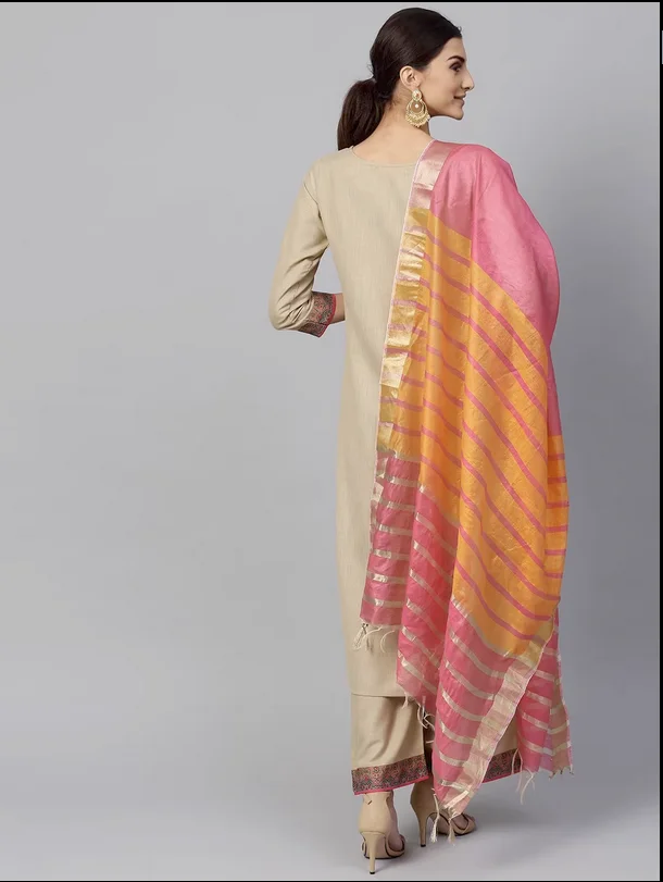 Traditional Indian clothing with a 3-piece side cover, medium length round neck cotton blend set