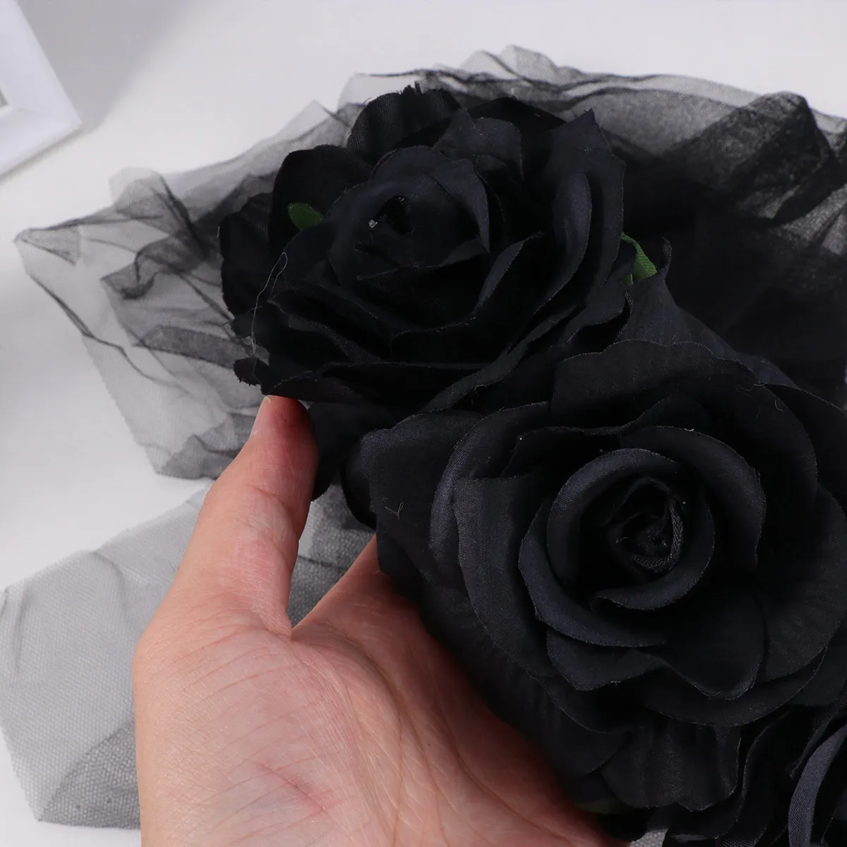 Simulation Rose Flower Headdress in Black Gauze Cloth Headband Women Hair Accessories for Festival Dancing Party Stylish Design
