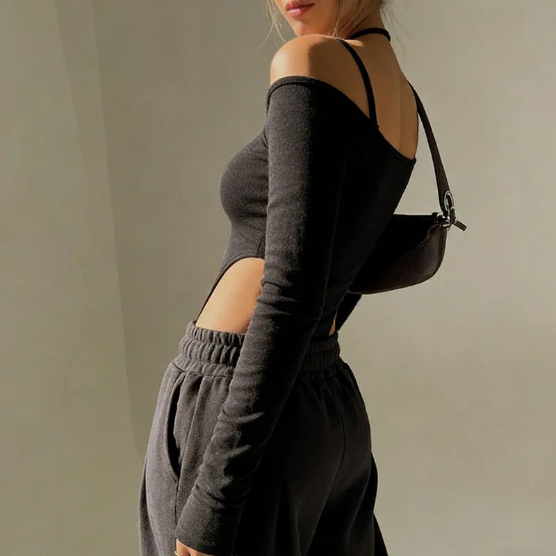 Mono de una Pieza con Estilo Pure Desire, Estilo Chica Sensual, Hombros Descubiertos, Diseño Único, Manga Larga Irregular